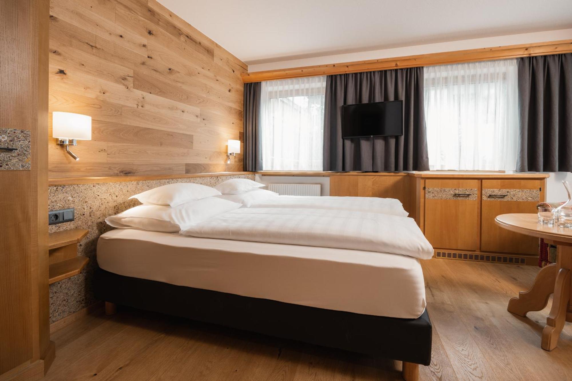 Jochum Hotel Garni Fiss Phòng bức ảnh